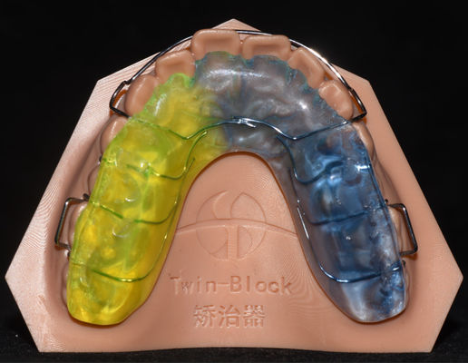 Tweelingblokapparaat Orthodontisch apparaat voor het corrigeren van malocclusie